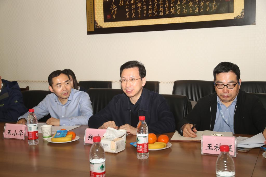 中国高等教育博览会专家组走访西安交大(图2)