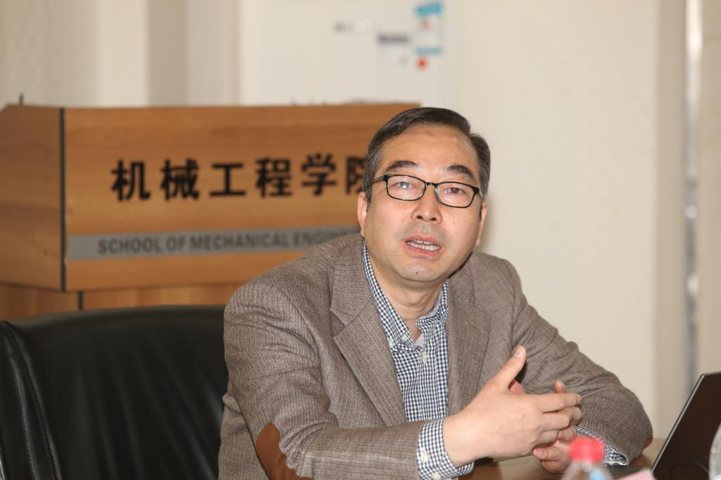 中国高等教育博览会专家组走访西安交大(图5)
