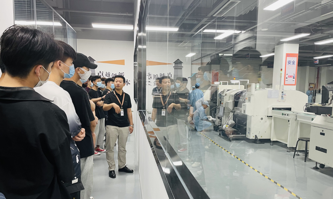 热烈欢迎陕西国际商贸学院师生参观交流(图6)